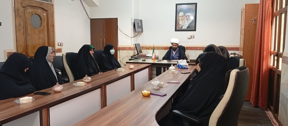 برگزاری نشست علمی پژوهش و اقتدار علمی جهان اسلام در قروه