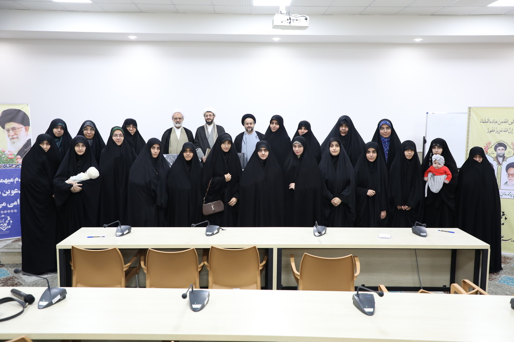 تجلیل از ۵۴ طلبه استعداد برتر حوزه علمیه خواهران یزد