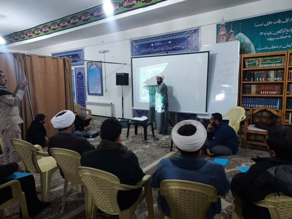 توانمندسازی طلاب کرمانی در پرده‌خوانی مکتب شهید سلیمانی