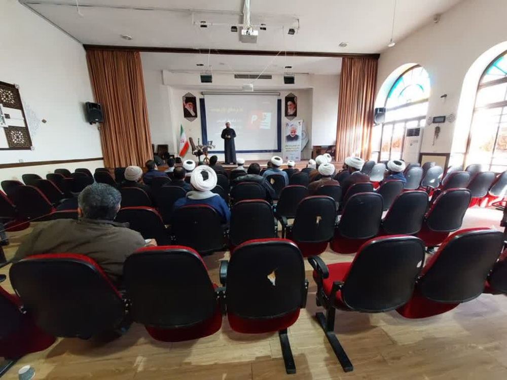 توانمندسازی طلاب کرمانی در پردهخوانی مکتب شهید سلیمانی