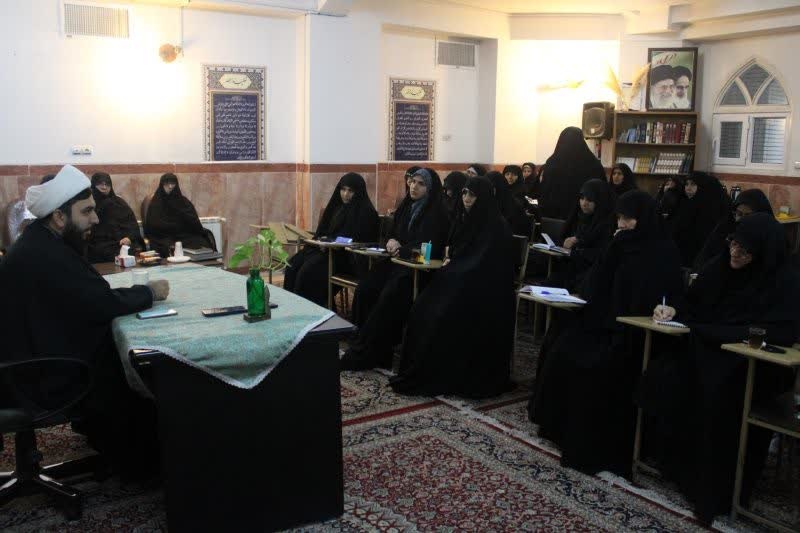 اعتکاف؛ فرصت طلایی برای گفت‌وگو با نسل جوان