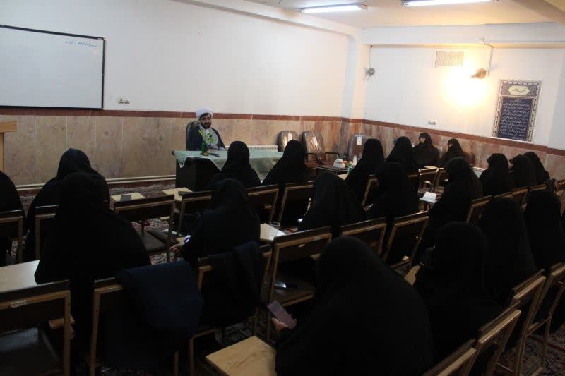 اعتکاف، یک حرکت تهاجمی در مقابل تهاجم فرهنگی است