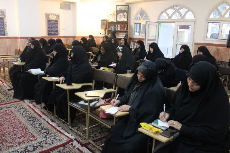 اعتکاف، یک حرکت تهاجمی در مقابل تهاجم فرهنگی است