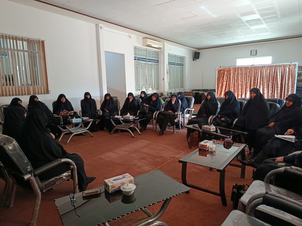 برگزاری مناظره علمی «حجاب در مناظرههای امروز؛ آسیبشناسی رویکردها» در حوزه علمیه خواهران یزد