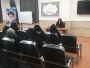 ارتباط صمیمی والدین سبب رشد سالم شخصیت نوجوان می شود