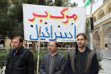 تصاویر/ حضور مدیر و کارکنان ستادی حوزه‌های علمیه خواهران به مناسبت گرامیداشت حماسه ۹ دی‌ماه در فیضیه