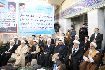 تصاویر/ حضور مدیر و کارکنان ستادی حوزه‌های علمیه خواهران به مناسبت گرامیداشت حماسه ۹ دی‌ماه در فیضیه