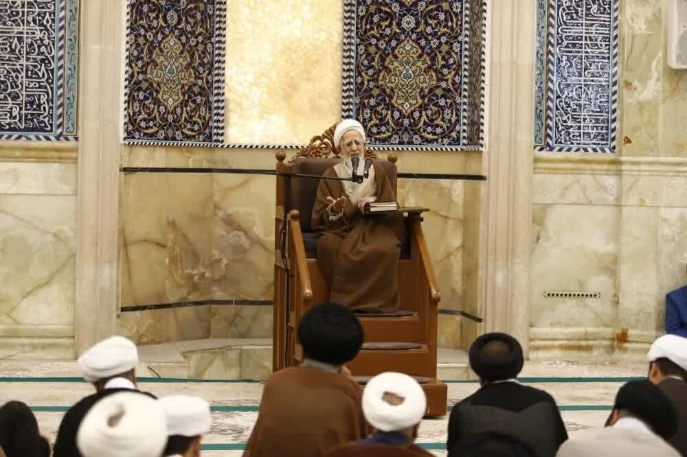 راه سوم دین در مواجهه با بحران‌ها و حوادث پیش‌بینی‌ناپذیر/ تأکید بر اهمیت اعتکاف در ماه رجب