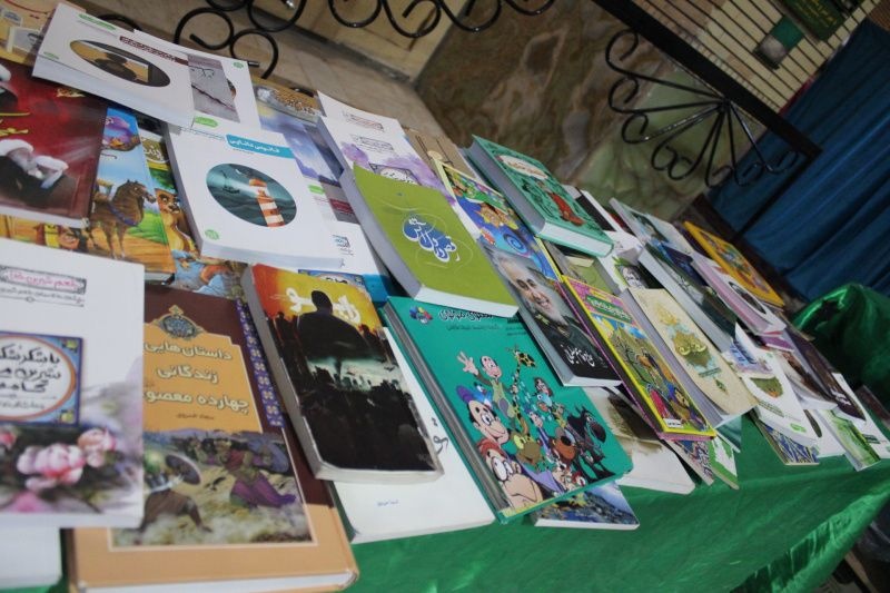 کافه کتاب و نمایشگاه پوستر نهج البلاغه