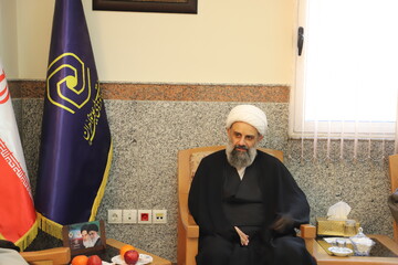 تصاویر/ دیدار مسئول مرکز ارتباطات حوزه‌های علمیه و هیأت همراه با مدیر حوزه‌های علمیه خواهران