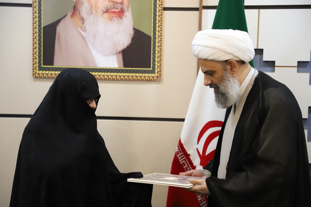 مدیر جدید حوزه علمیه خواهران استان قم منصوب شد+ تصاویر
