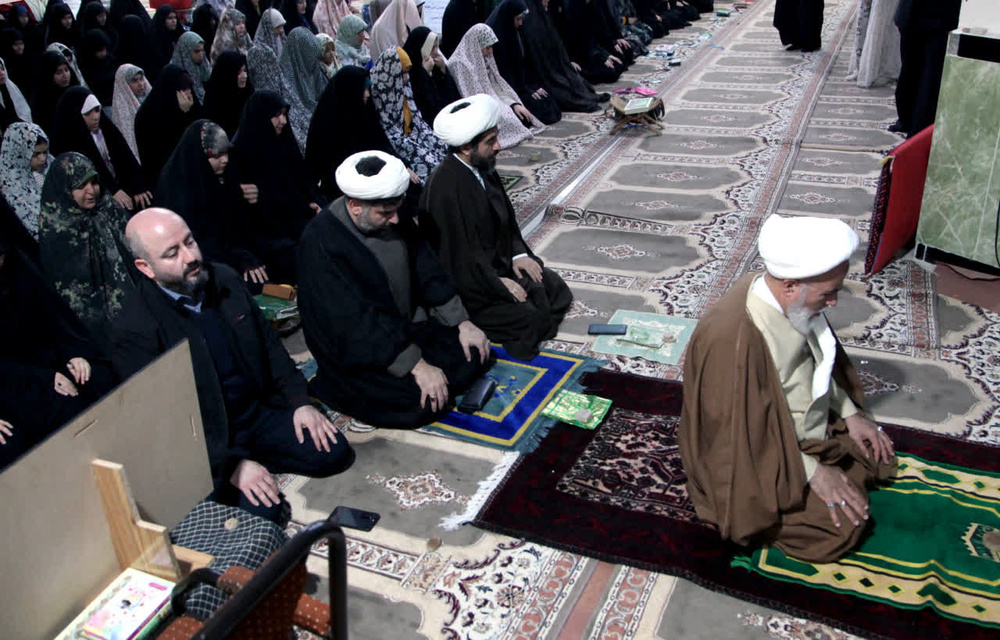 نتیجه اعتکاف درک حضور دائمی خداوند متعال است