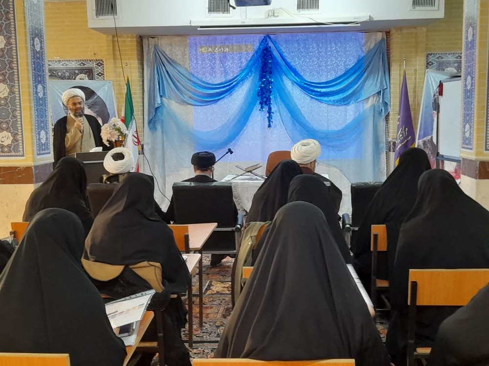 برگزاری پنجمین دوره فصل رشد در کامیاران