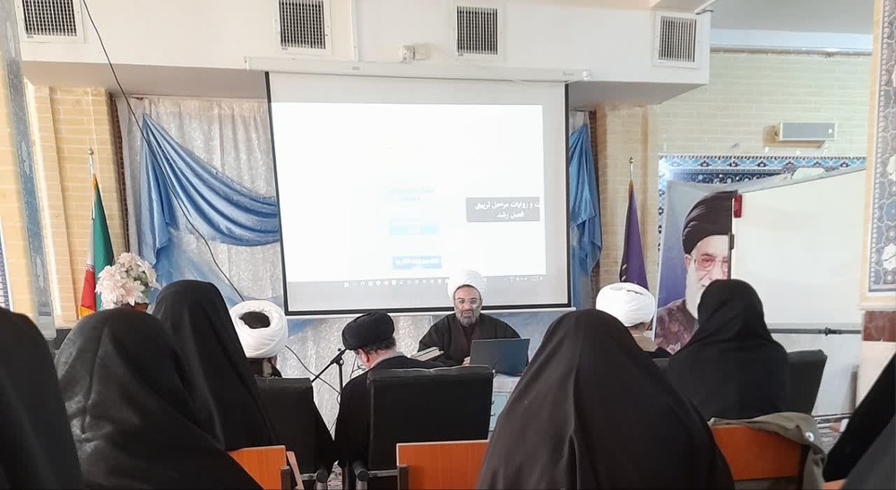 برگزاری پنجمین دوره فصل رشد در کامیاران