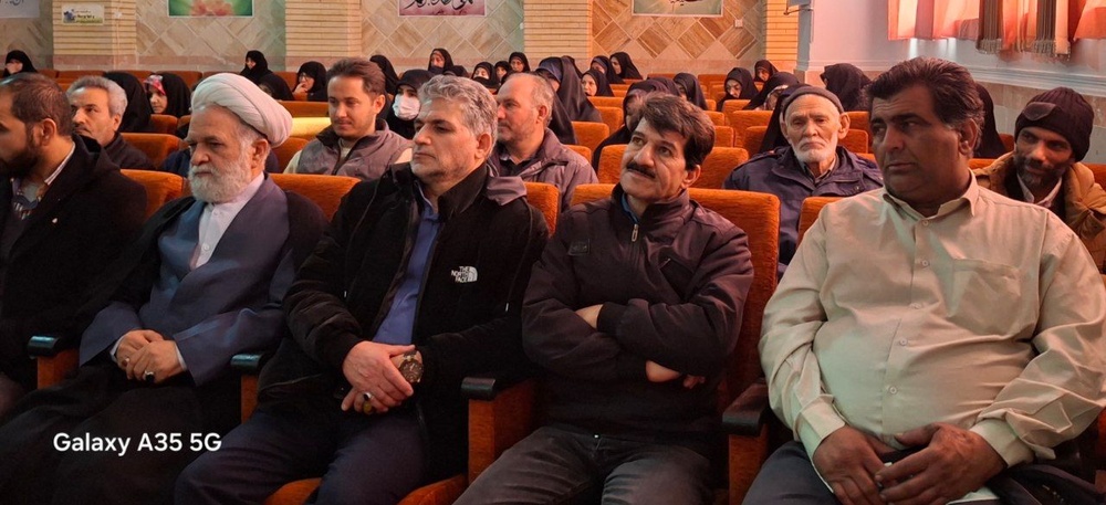 تجلیل از خادمین مدارس علمیه خواهران استان تهران