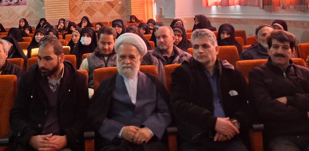 تجلیل از خادمین مدارس علمیه خواهران استان تهران