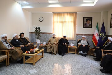 تصاویر/ دیدار رئیس جامعه‌المصطفی العالمیه با مدیر حوزه‌های علمیه خواهران