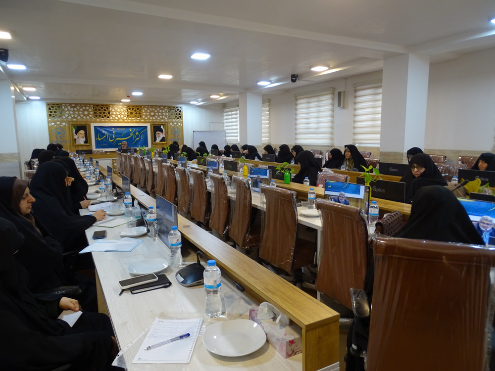 گزارش تصویری | نشست توجیهی با موضوع «فنون کاربردی سازی مباحث اخلاقی» ،با حضور آقای دکتر احمدی فراز