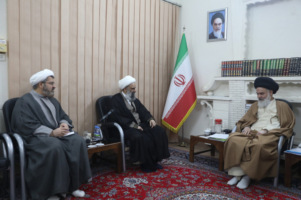 ریل توسعه حوزه باید در مسیر حکیمانه رهبری و انقلابیگری قرار گیرد/ برنامهریزی برای تربیت نخبگان تبلیغی