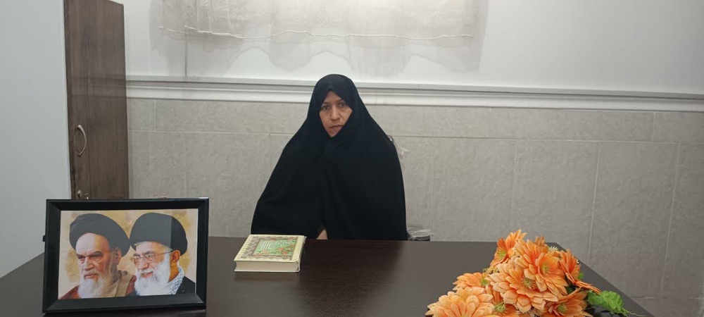 طلاب و مبلغان با استفاده از تمامی ابزارها و فرصت‌ها به تبیین عمق فتنه بپردازند