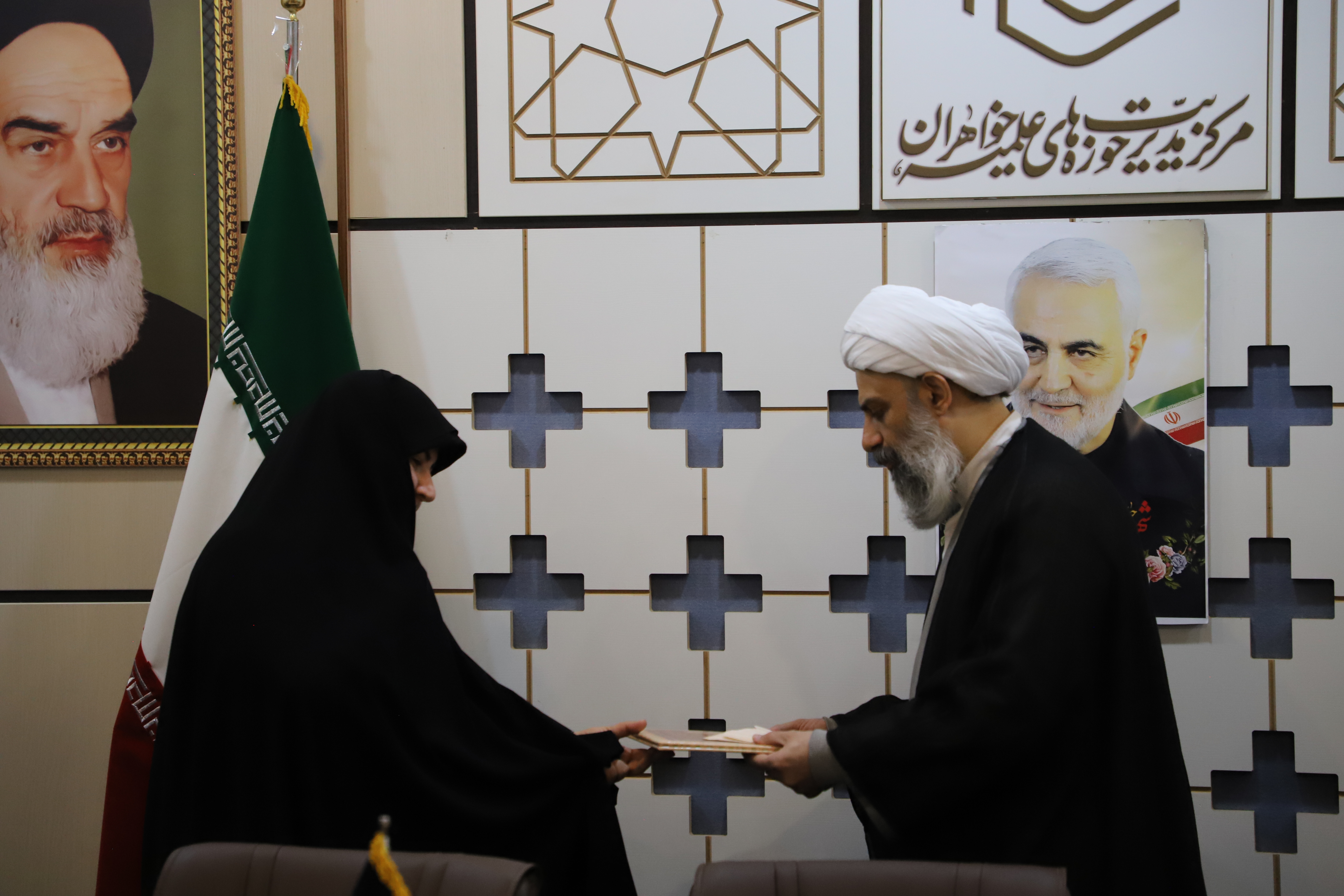 تأکید بر تعامل و پیوندهای آموزشی با آغاز به کار سرپرست جدید معاونت آموزش حوزههای علمیه خواهران