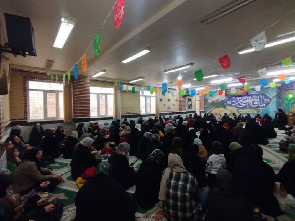 جشن اعیاد شعبانیه در حوزه علمیه دورود؛ تأکید استاد حوزه بر «ولایت‌پذیری عملی» به عنوان مسیر کمال