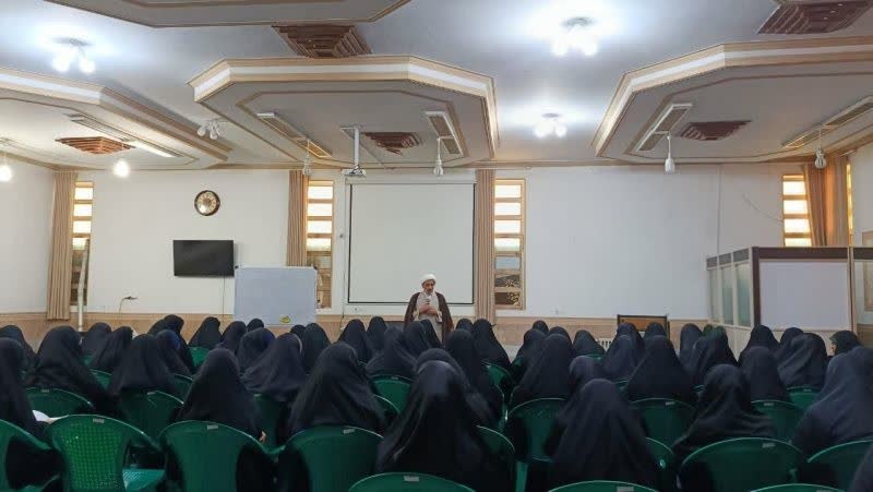 عدالت اجتماعی و حمایت از مستضعفان، گام نخست در منظومه فکری امام خمینی(ره) بود