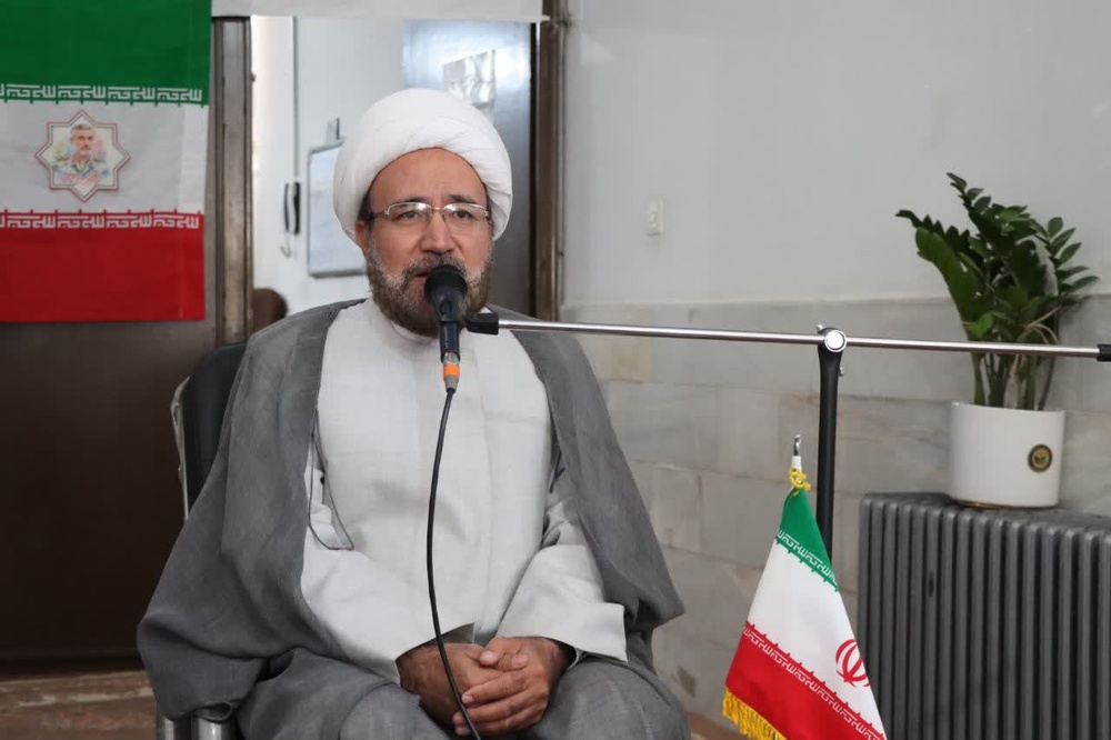 تجلیل امام جمعه اشکذر از مادران طلبه خانواده‌های پرجمعیت