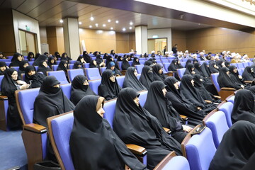 تصاویر/ برگزاری جشن میلاد با سعادت حضرت صاحب الزمان(ع) و گرامی‌داشت ایام الله دهه فجر انقلاب اسلامی در حوزه‌های علمیه خواهران