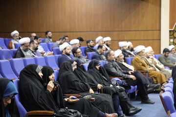 تصاویر/ برگزاری جشن میلاد با سعادت حضرت صاحب الزمان(ع) و گرامی‌داشت ایام الله دهه فجر انقلاب اسلامی در حوزه‌های علمیه خواهران