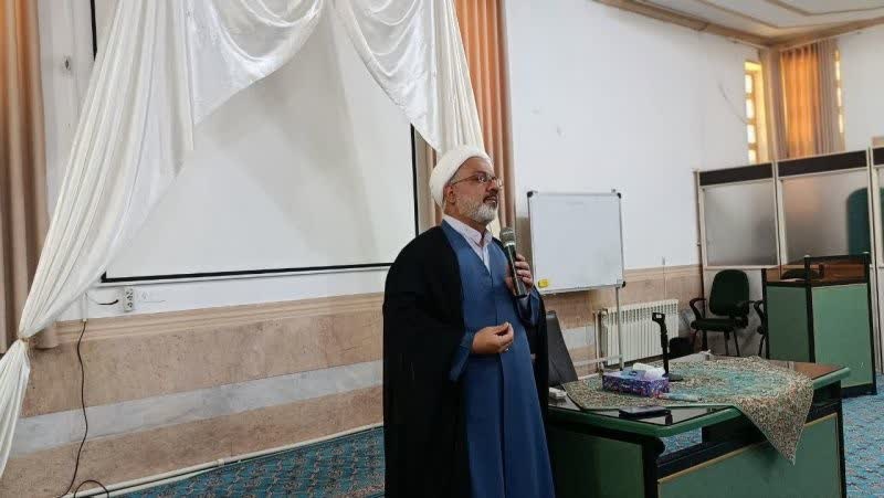 رسالت ملت ایران علاوه بر حفظ دستاوردهای انقلاب؛ رساندن پیام عدالت و معنویت به جهان است