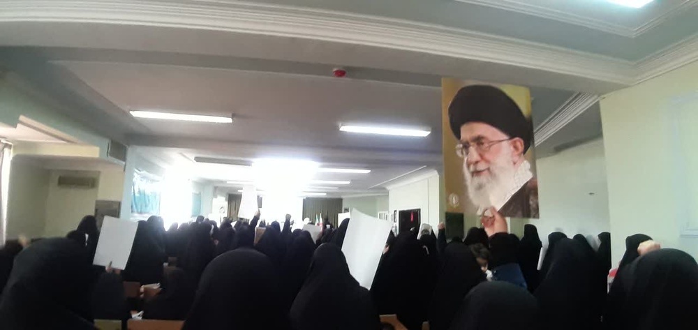 تجمع در محکومیت اهانت به ساحت قرآن کریم و حریم ولایت و اقدامات خرابکارانه و آتش زدن مساجد