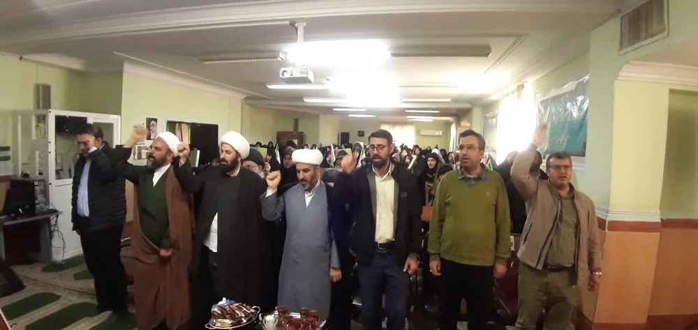 تجمع در محکومیت اهانت به ساحت قرآن کریم و حریم ولایت و اقدامات خرابکارانه و آتش زدن مساجد