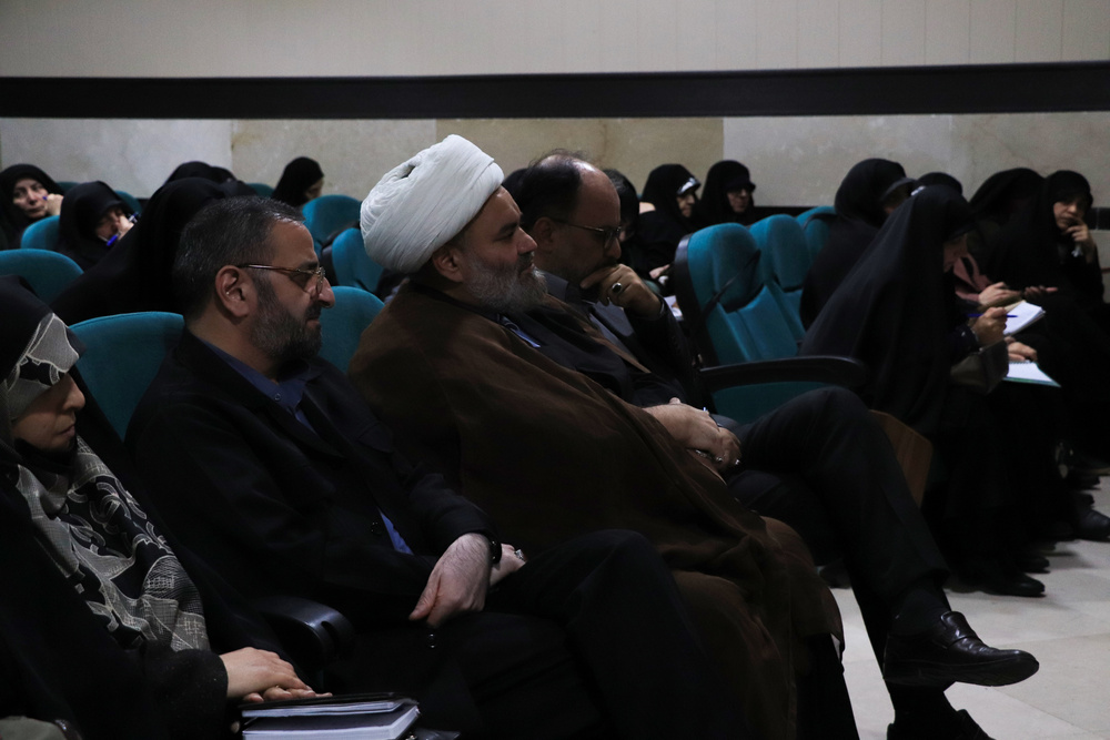 طنین صدای بانوان نخبه در عرصه رسانه