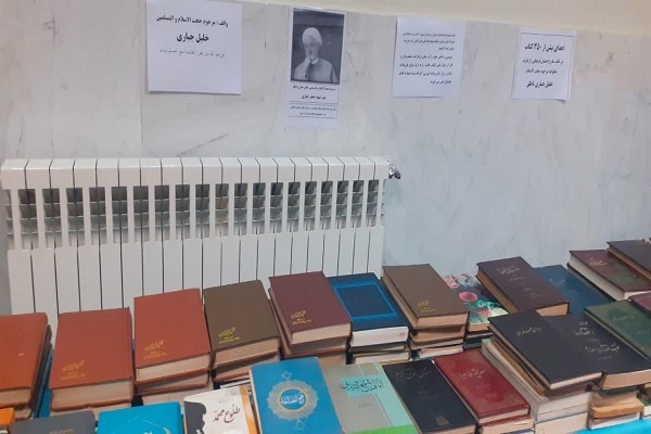 خیر فرهنگی بیش از ۳۵۰ جلد کتاب به مدرسه علمیه خواهران مشگینشهر وقف کرد