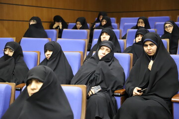 برگزاری مراسم یوم الله ۲۲ بهمن و افتتاح پایگاه بسیج در مرکز مدیریت حوزه‌های علمیه خواهران