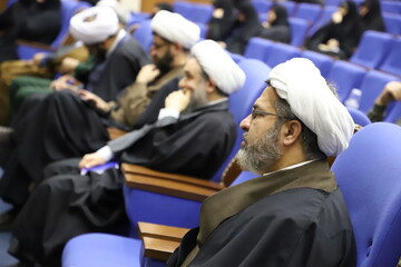 برگزاری مراسم یوم الله ۲۲ بهمن و افتتاح پایگاه بسیج در مرکز مدیریت حوزه‌های علمیه خواهران