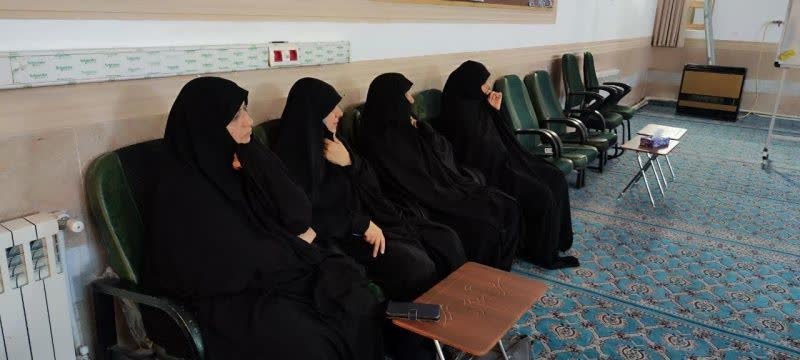 نشست تخصصی حکمرانی سایبری در مدرسه علمیه حضرت زینب(س) کرمان برگزار شد