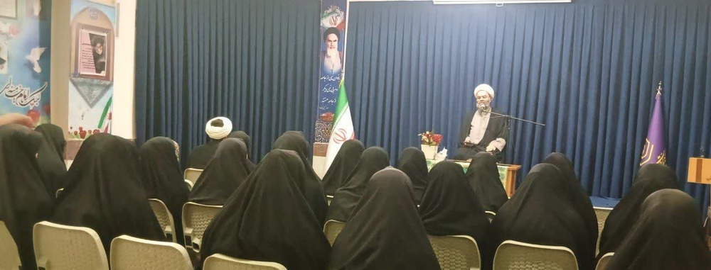 بازدید مدیریت حوزههای علمیه خواهران استان کردستان از مدرسه تخصصی قروه