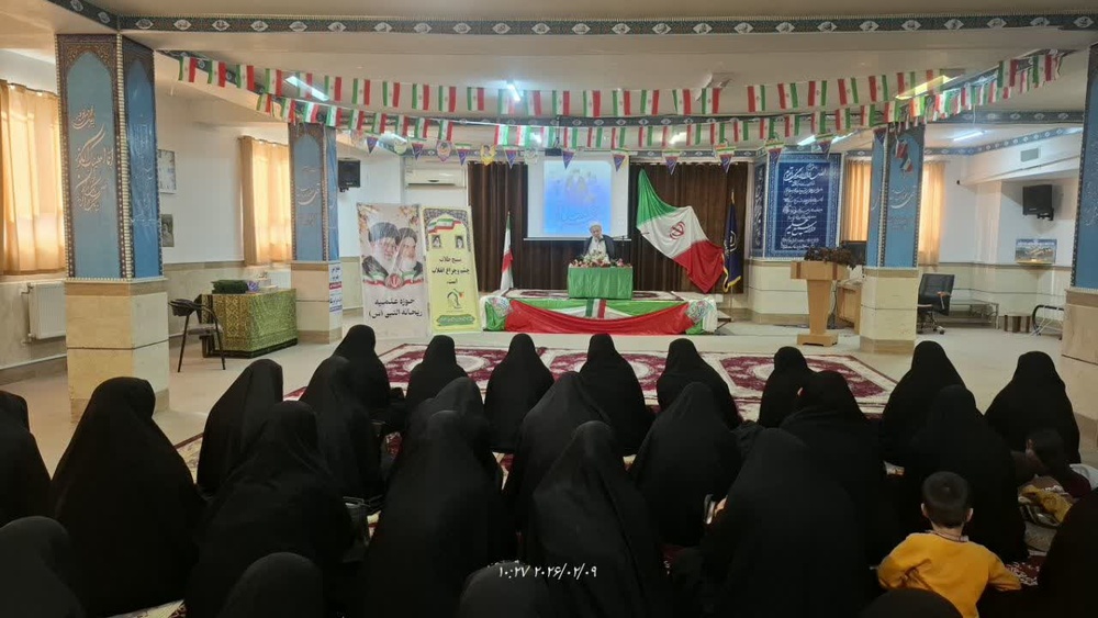 نقش‌های پنج‌گانه طلاب در تداوم انقلاب اسلامی از منظر نماینده ولی‌فقیه در کردستان تشریح شد