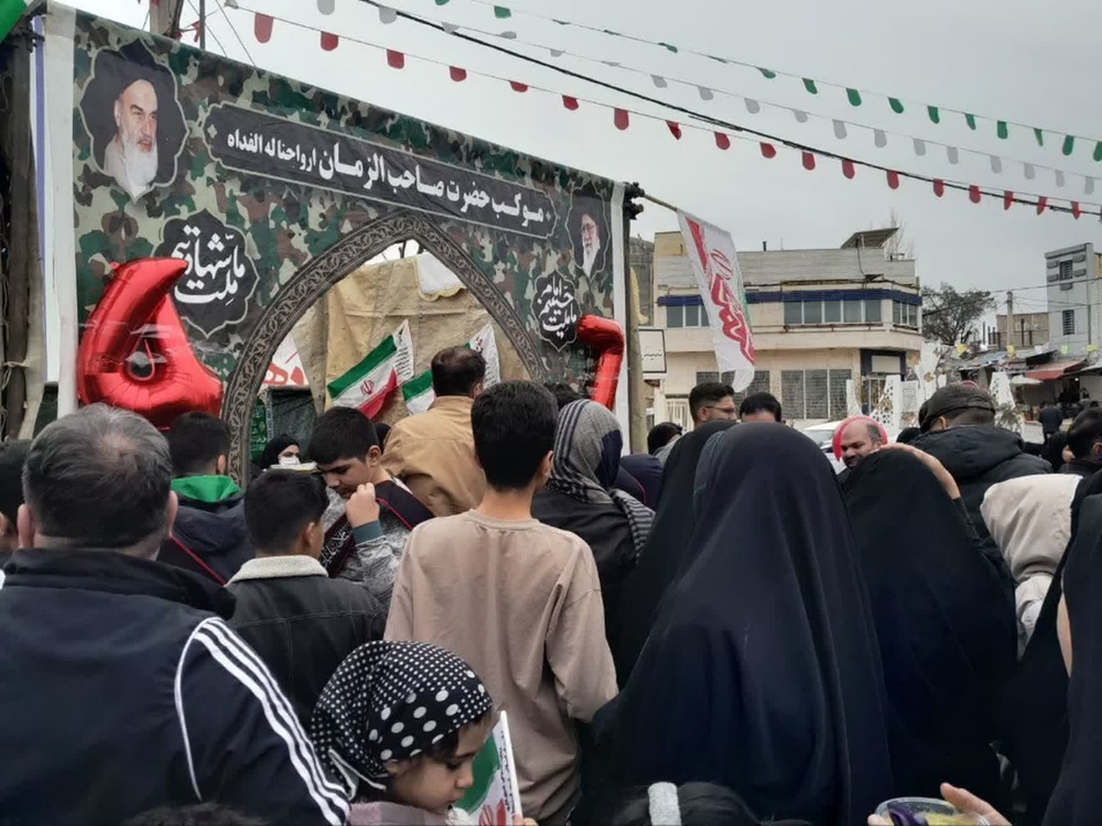 خدمت‌رسانی موکب مردمی صاحب الزمان در راهپیمایی ۲۲ بهمن