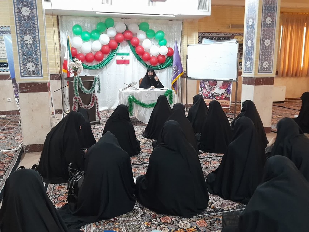 آغاز دوره آموزشی تدبر در قرآن کریم در حوزه علمیه کامیاران