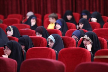 تصاویر/ اختتامیه اردوی ناب در حریم آفتاب حوزه‌های خواهران با رونمایی از کتاب «اخلاق کاربری نخبگان»