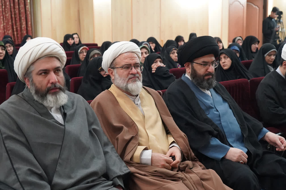 همایش بزرگ مبلغات و فعالان فرهنگی بانوان استان زنجان برگزار شد/ تأکید بر نقش بانوان در جهاد کبیر و مقابله با جنگ شناختی