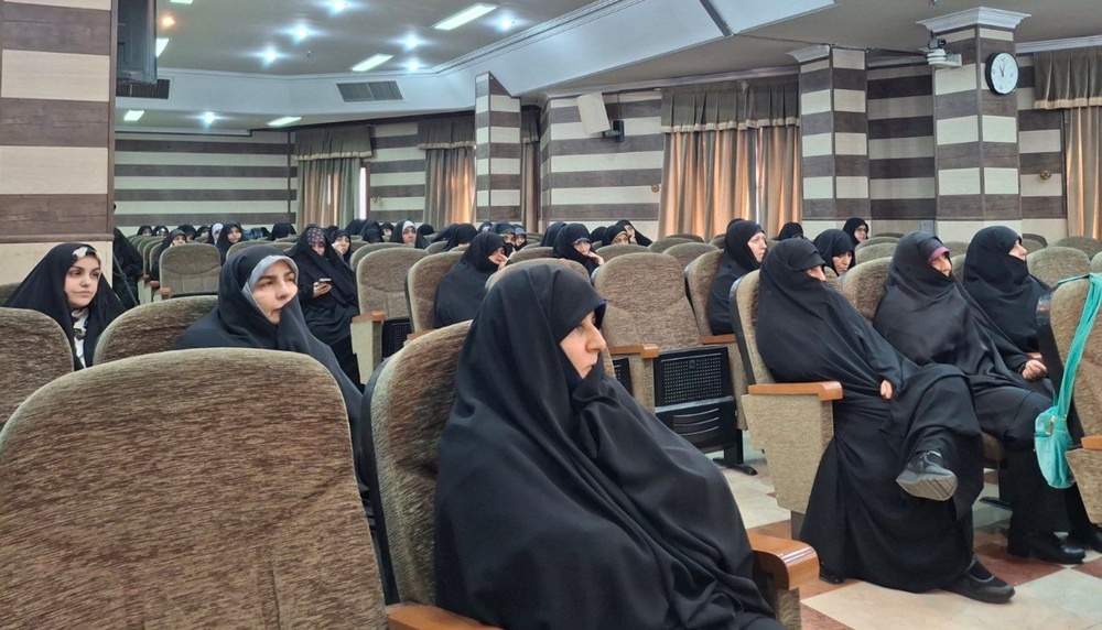 تجلیل از رتبه اول رقابت علمی