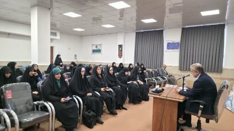 عبودیت؛ گمشده انسان سرگردان عصر مدرن است/ پنج بحران بزرگ انسان معاصر از نگاه قرآن