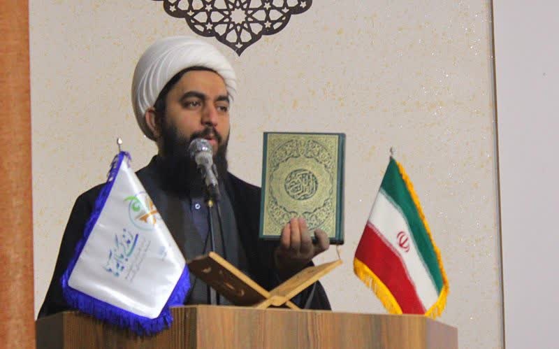 جنگ امروز، جنگ ذهن‌ و باورها است/ «زندگی با آیه‌ها» راهبرد مقابله با جنگ شناختی