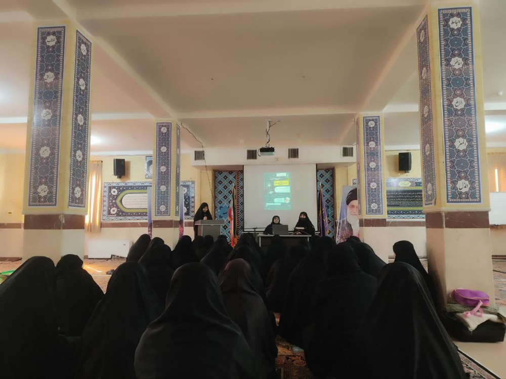 جایگاه مادری بانوی کُرد و نقش او در انتقال فرهنگ و هویت در کامیاران تبیین شد