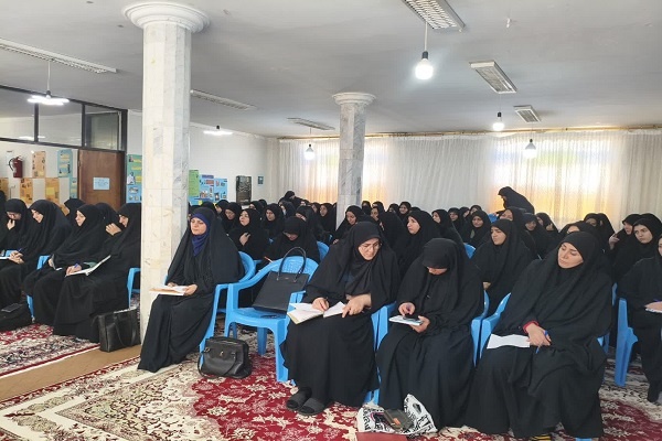 کارگاه کنشگری عفاف و حجاب در مدرسه علمیه خواهران گرمی برگزار شد