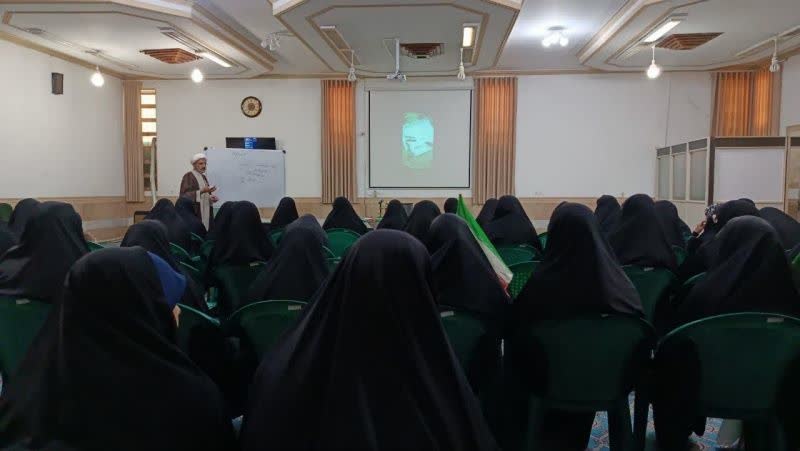 استغفار طهارت روح برای ورود به ماه رمضان است/ تمسک به ظاهر قرآن در ماه نزول